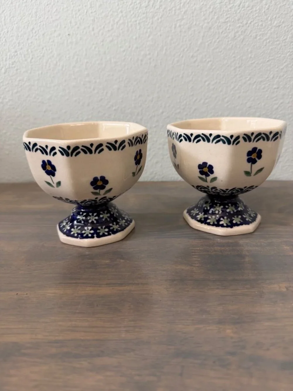 Set 2 Polish Boleslawiec Pottery Dessert Ice Cream Dish Pedestal Bowls